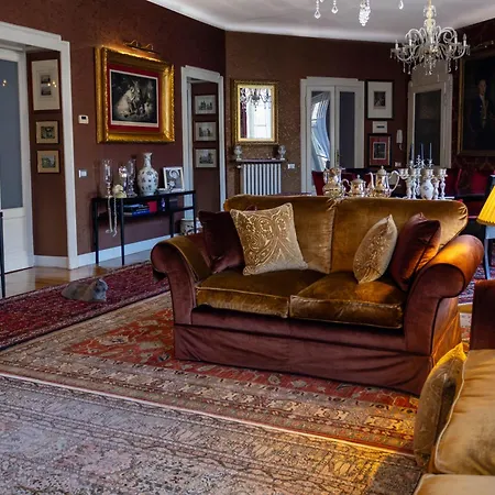Charming Elegant In Historic Art Nouveau Building, Милан