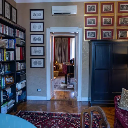 Charming Elegant In Historic Art Nouveau Building, 3* Милан