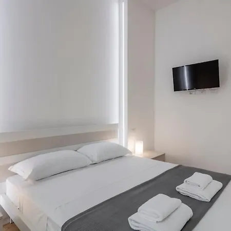 Prealpi1-design With Two Double Bedrooms מילאנו