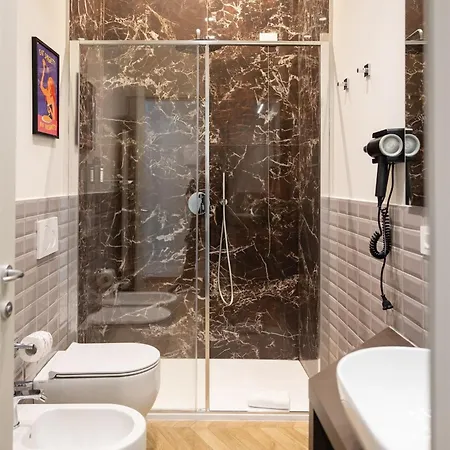 Rossovino Boutique 3*