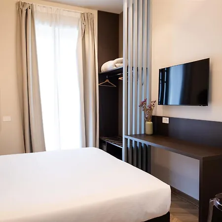 Rossovino Boutique 3*