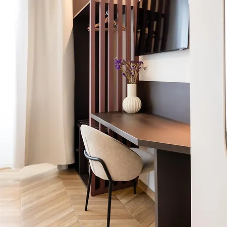Bed & Breakfast Rossovino Boutique Milano