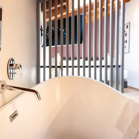 Rossovino Boutique 3* Milano