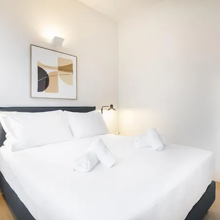 Relstay - Duomo 1br Milan