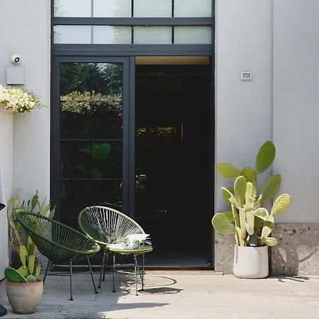 Apartamento Modern Canal-side Loft With Private Garden