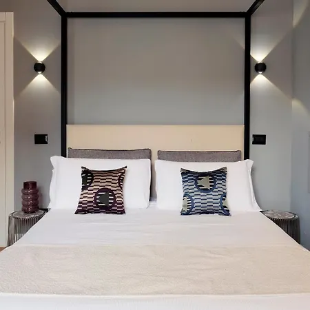 アパート Comecasa Sforza Chic -10 Min Walk From Duomo ミラノ