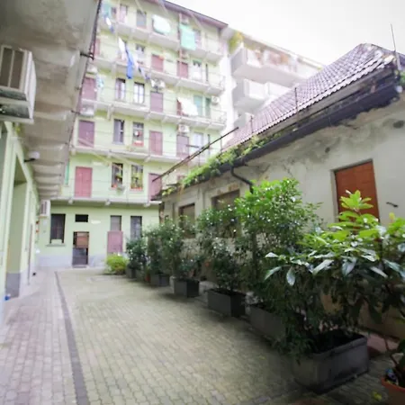 Apartmán Only 10 Min To Duomo With Free Private Parking - Easy Living Milán