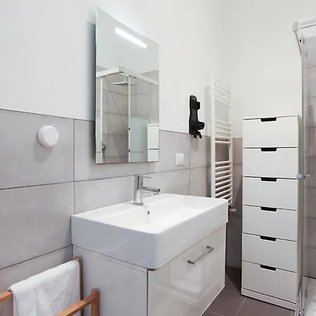 Apartmán Only 10 Min To Duomo With Free Private Parking - Easy Living