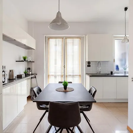 Airconditioned Large And Modern