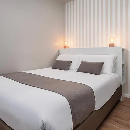 Lägenhet Classbnb - Stylish In The Moscova Area, 250 M From Metro Line M2 Milano