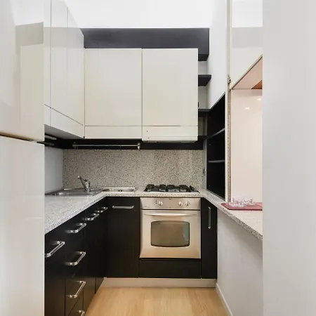 Relstay - Duomo 1br Milan