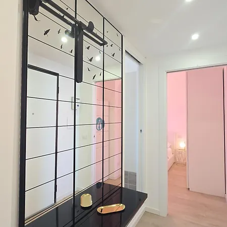 M4 Center - Design Washington - Self Check In - Wifi - Balcony - Ac - Milanoflats