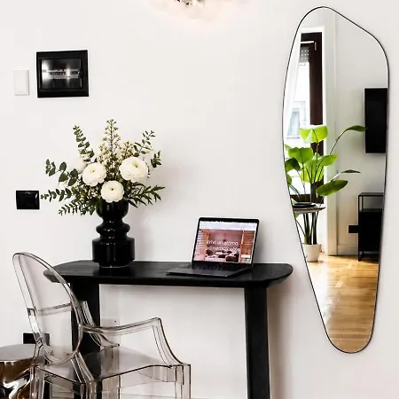 Comecasa Sforza Chic -10 Min Walk From Duomo ミラノ