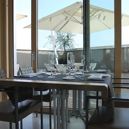 Nu Hotel 4*