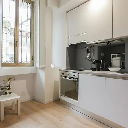 Only 10 Min To Duomo With Free Private Parking - Easy Living
