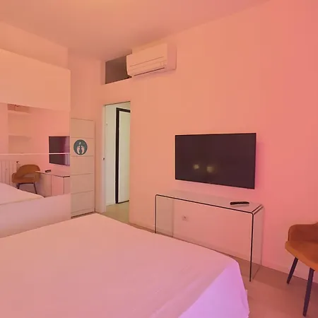 M4 Center - Design Washington - Self Check In - Wifi - Balcony - Ac - Milanoflats 밀라노