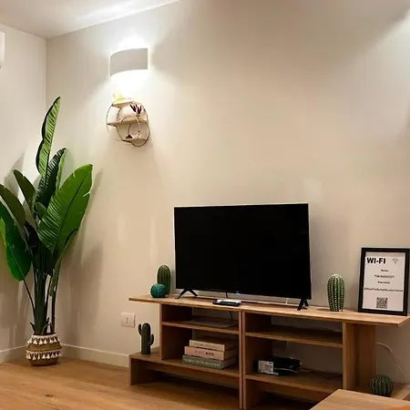 Apartment Modern Flat Metro Citylife-mico-self Check-in-ac