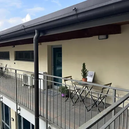 Casa Di Chloe - A Pochi Passi Dai Navigli Bocconi-naba-iulm -raggiungile Il Duomo A Piedi