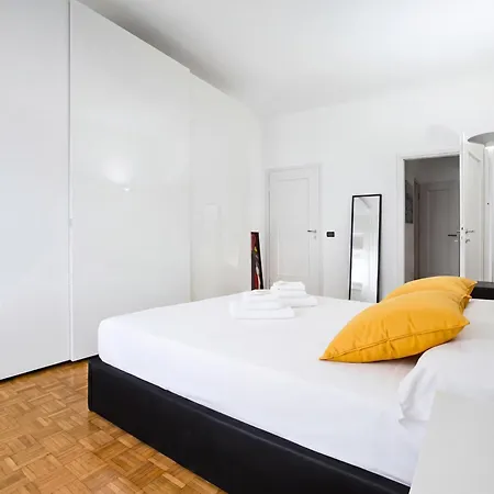 Airconditioned Large And Modern
