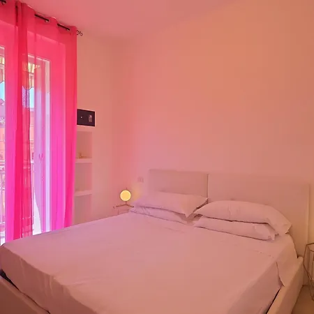 아파트 M4 Center - Design Washington - Self Check In - Wifi - Balcony - Ac - Milanoflats