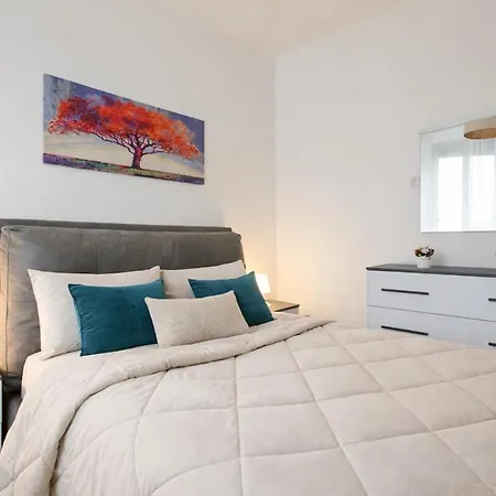 Only 10 Min To Duomo With Free Private Parking - Easy Living *
