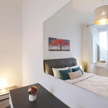 Only 10 Min To Duomo With Free Private Parking - Easy Living