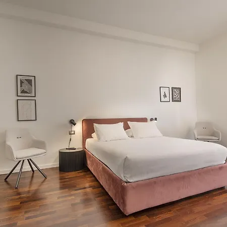 Fifty Eight Missori Three Bedrooms Daire Milano