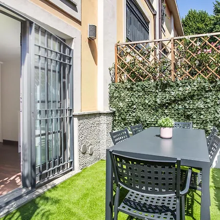 아파트 Luxury House In Pietrasanta 120 Mq 밀라노