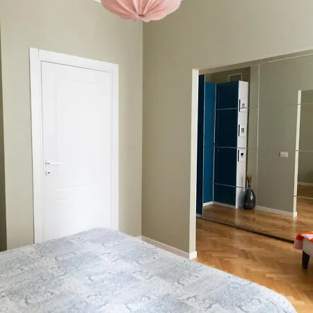 Apartment In Centro Con Terrazza Milan