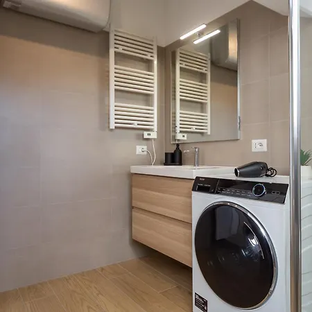 Appartement Youhosty - Sauro 5 *