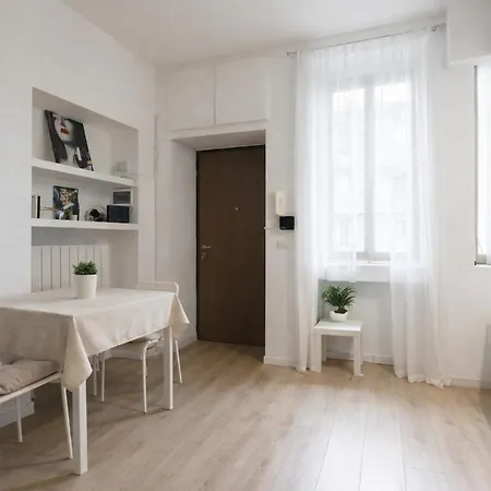 Apartmán Only 10 Min To Duomo With Free Private Parking - Easy Living *