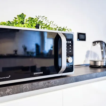 Airconditioned Large And Modern