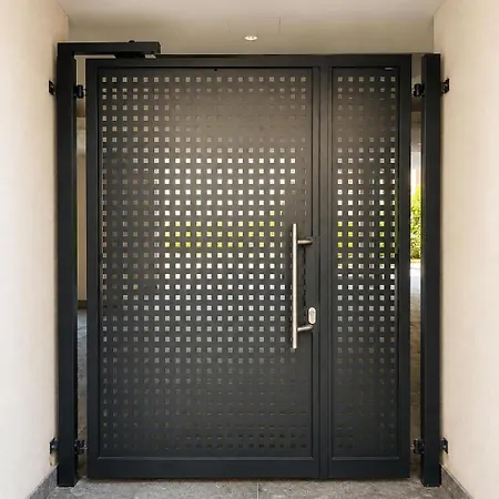Comecasa Modern Retreat Gym & Style *