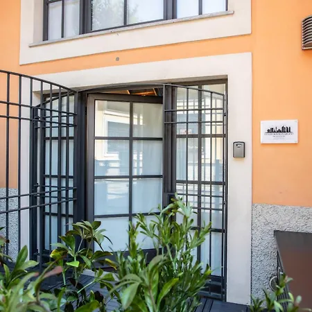 Luxury House In Pietrasanta 120 Mq * 밀라노