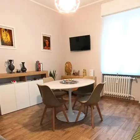 Ongi Etorri B&b- Ripamonti,tram 24 Per Ieo, Policlinico, Fondazione Prada,duomo アパート