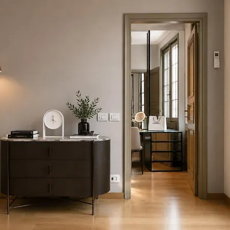 Comecasa Monte Napoleone Exclusive *
