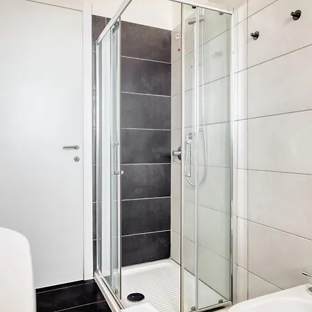 Giax Tower-Pool,Spa&Gym-Niguarda Hospital-10Min To Duomo 米兰