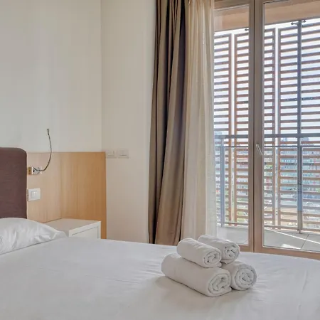 Giax Tower-Pool,Spa&Gym-Niguarda Hospital-10Min To Duomo * 米兰