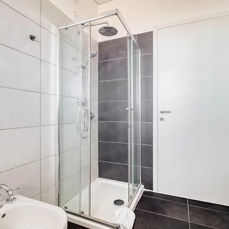 Giax Tower-Pool,Spa&Gym-Niguarda Hospital-10Min To Duomo 米兰