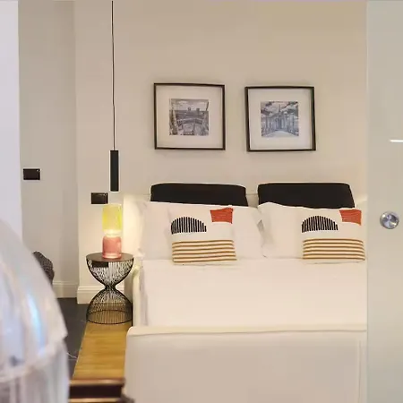 Comecasa Sforza Chic -10 Min Walk From Duomo アパート *