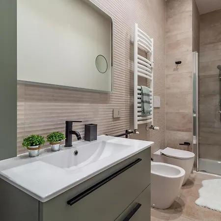 New Cozy And Spacious Flat Milão