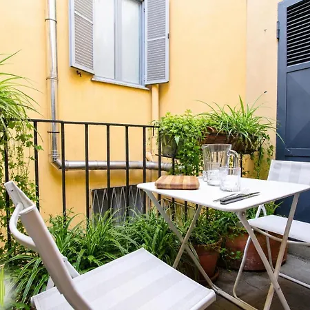 Bamboo Brera Fiorichiari شقة