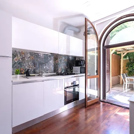 Monolocale Con Giardino Privato - M2 Lambrate - Self Check-in *
