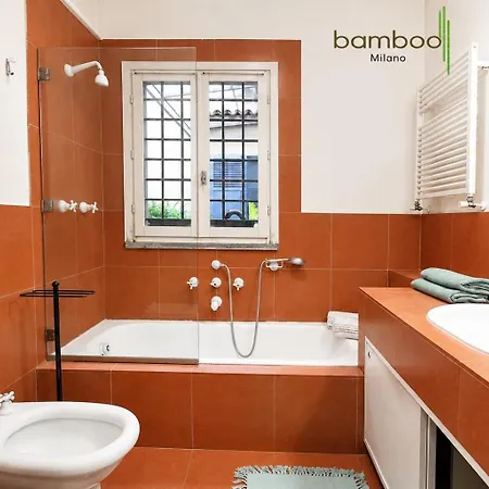 Bamboo Brera Fiorichiari شقة