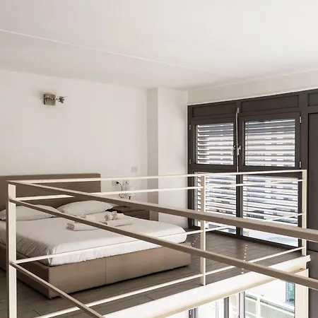Youhosty - Bruno Maderna 17 Duplex Lejlighed