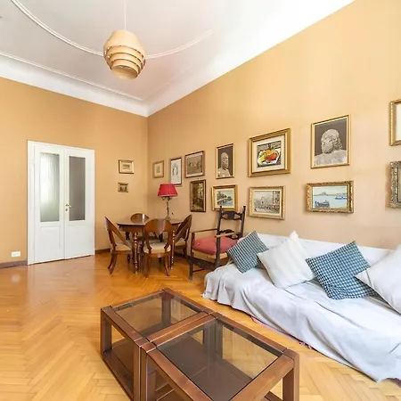 La Casa Dei Dieci - Stazione Apartment Mailand