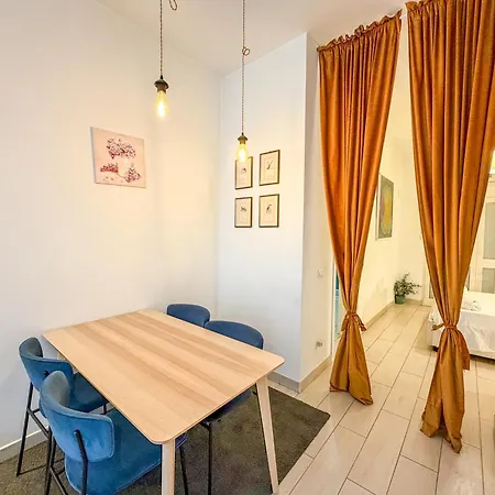 Modern Apartment-porta Venezia Appartamento