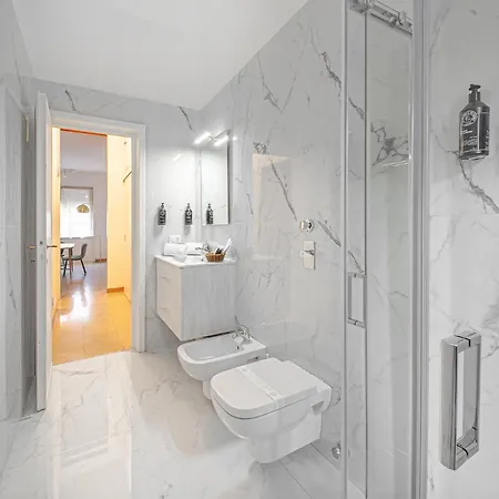 Santa Sofia M4 Chic - Center * Milano