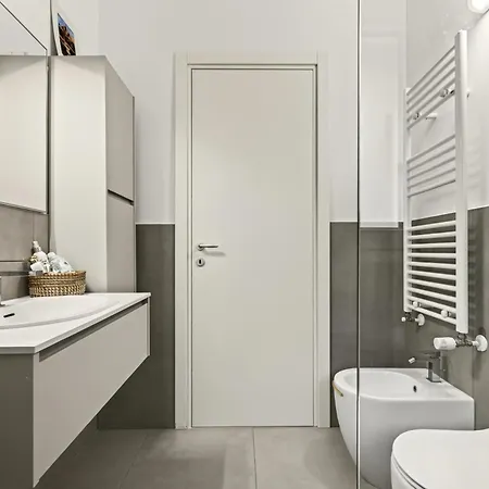 Davide Host Classy&easy Apartment