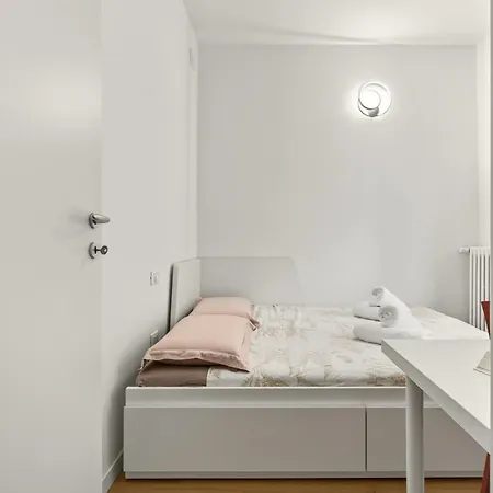 Davide Host Classy&easy Apartment *